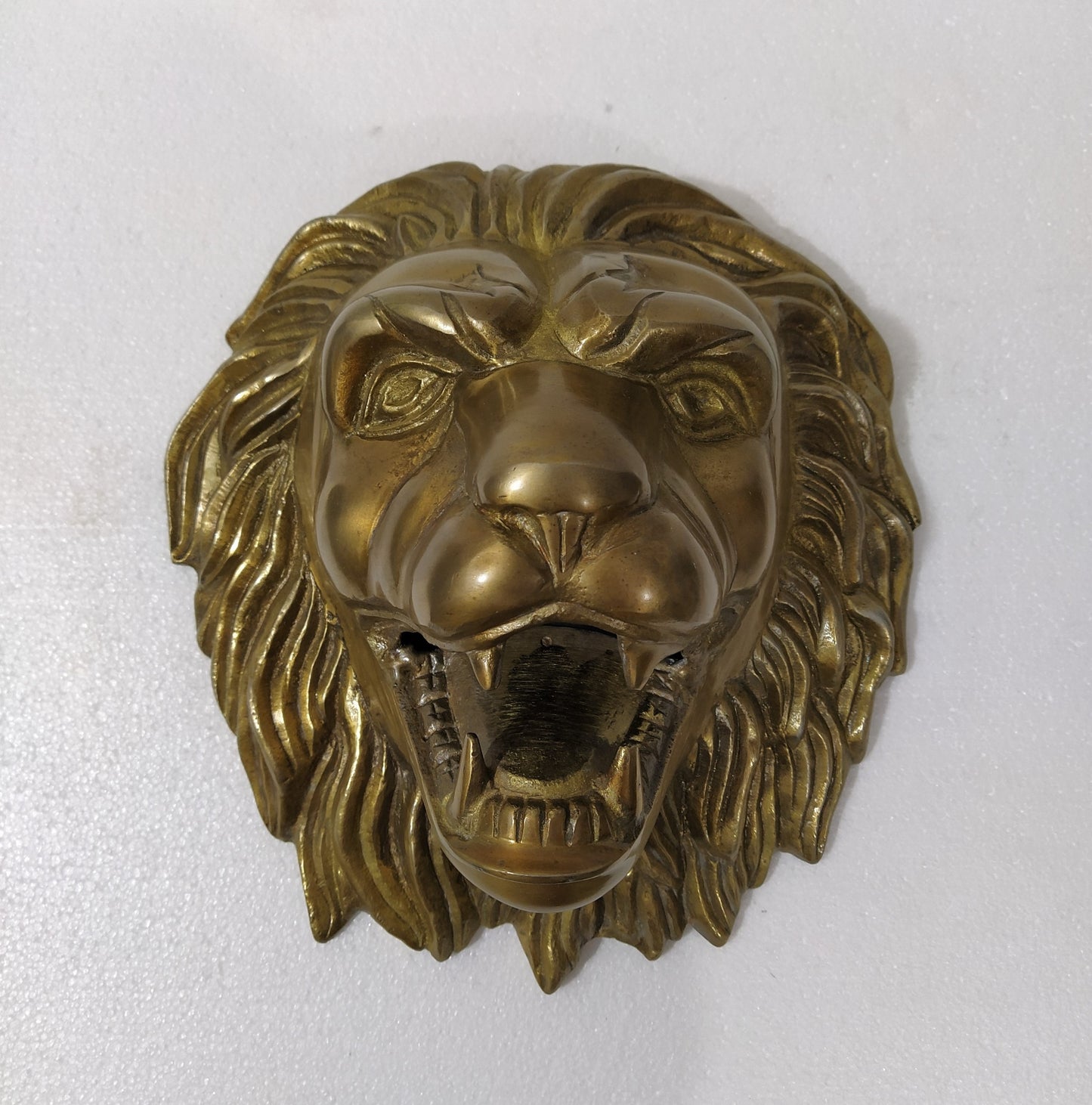 Fierce Aluminum Lion Head Wall Hanging Sculpture – Bronze, Brass & Chrome Finishes | Regal Animal Wall Art for Bold Interiors