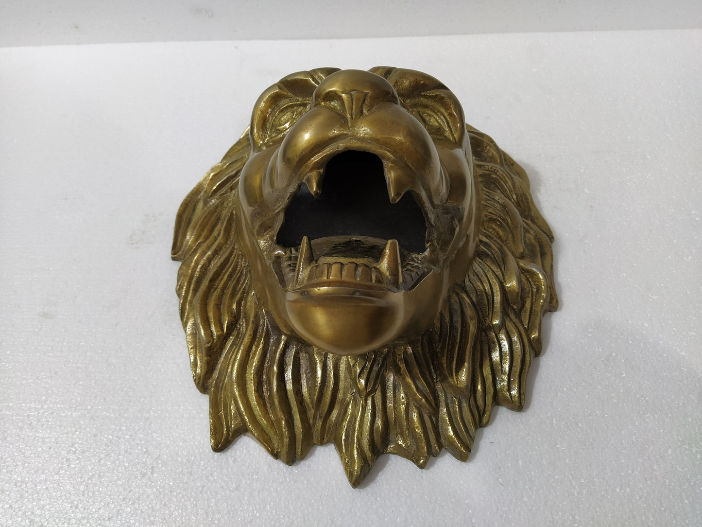Fierce Aluminum Lion Head Wall Hanging Sculpture – Bronze, Brass & Chrome Finishes | Regal Animal Wall Art for Bold Interiors