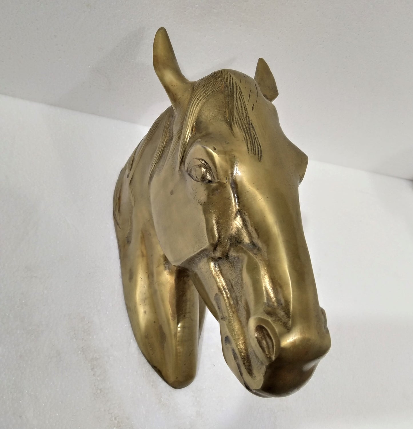 Majestic Horse Head Wall Hanging Sculpture – In 3 Premium Finishes | Regal Equestrian Wall Art