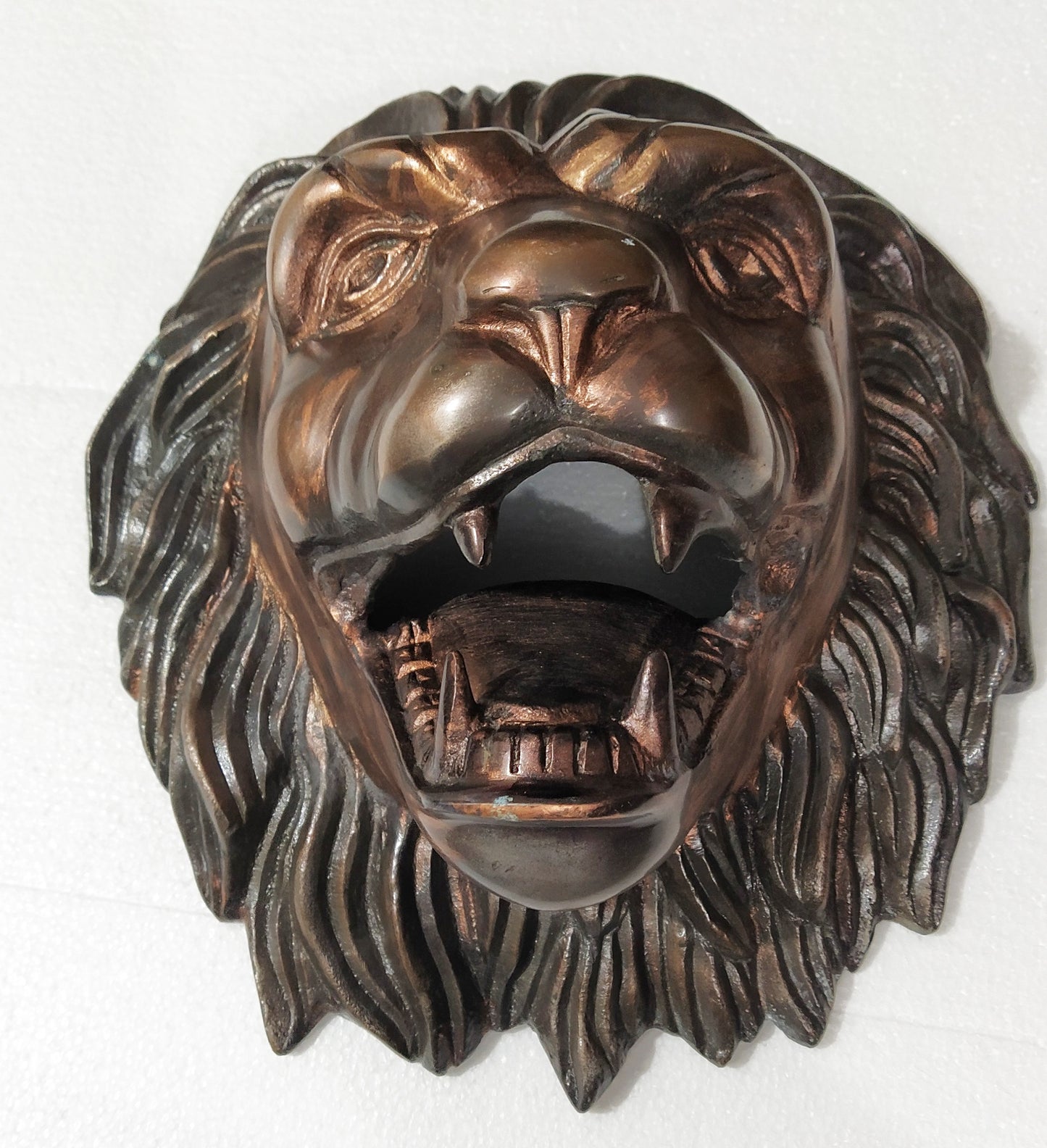 Fierce Aluminum Lion Head Wall Hanging Sculpture – Bronze, Brass & Chrome Finishes | Regal Animal Wall Art for Bold Interiors