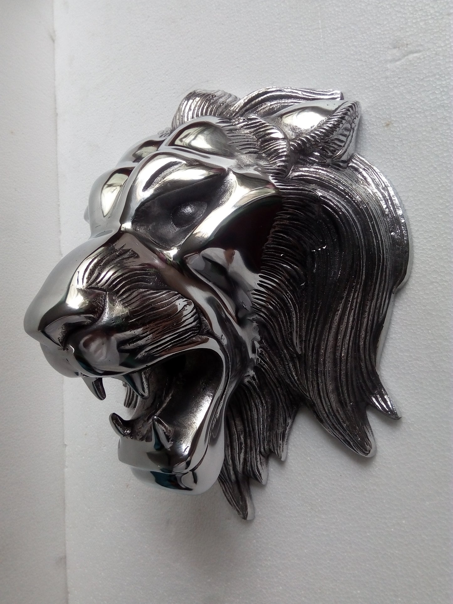 Imperial Roar – Aluminum Lion Head Wall Sculpture