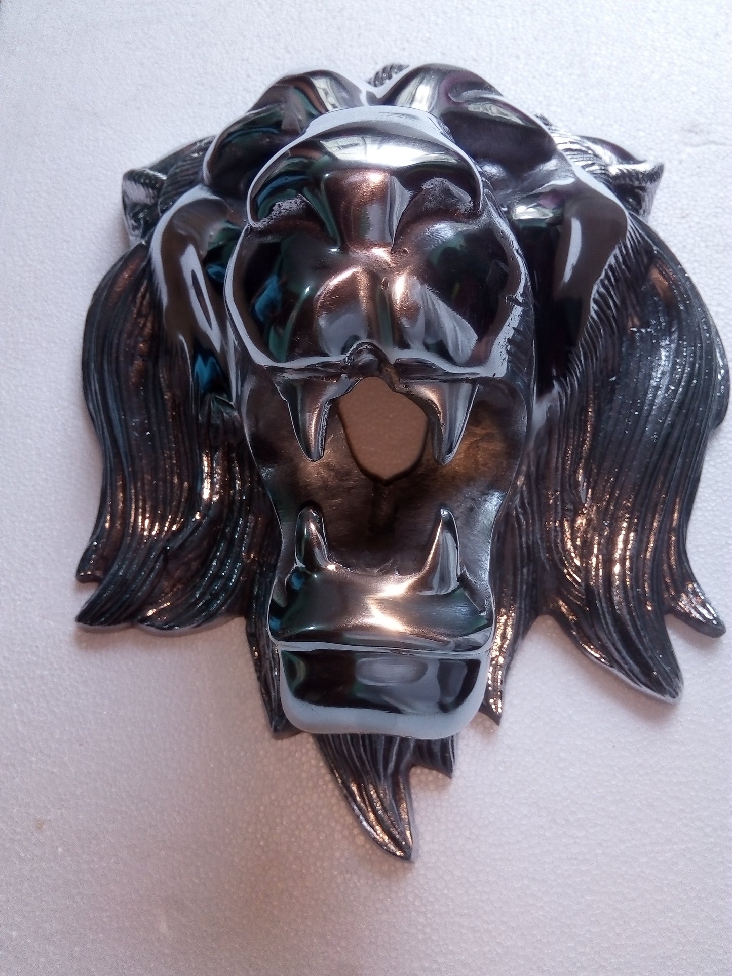 Imperial Roar – Aluminum Lion Head Wall Sculpture