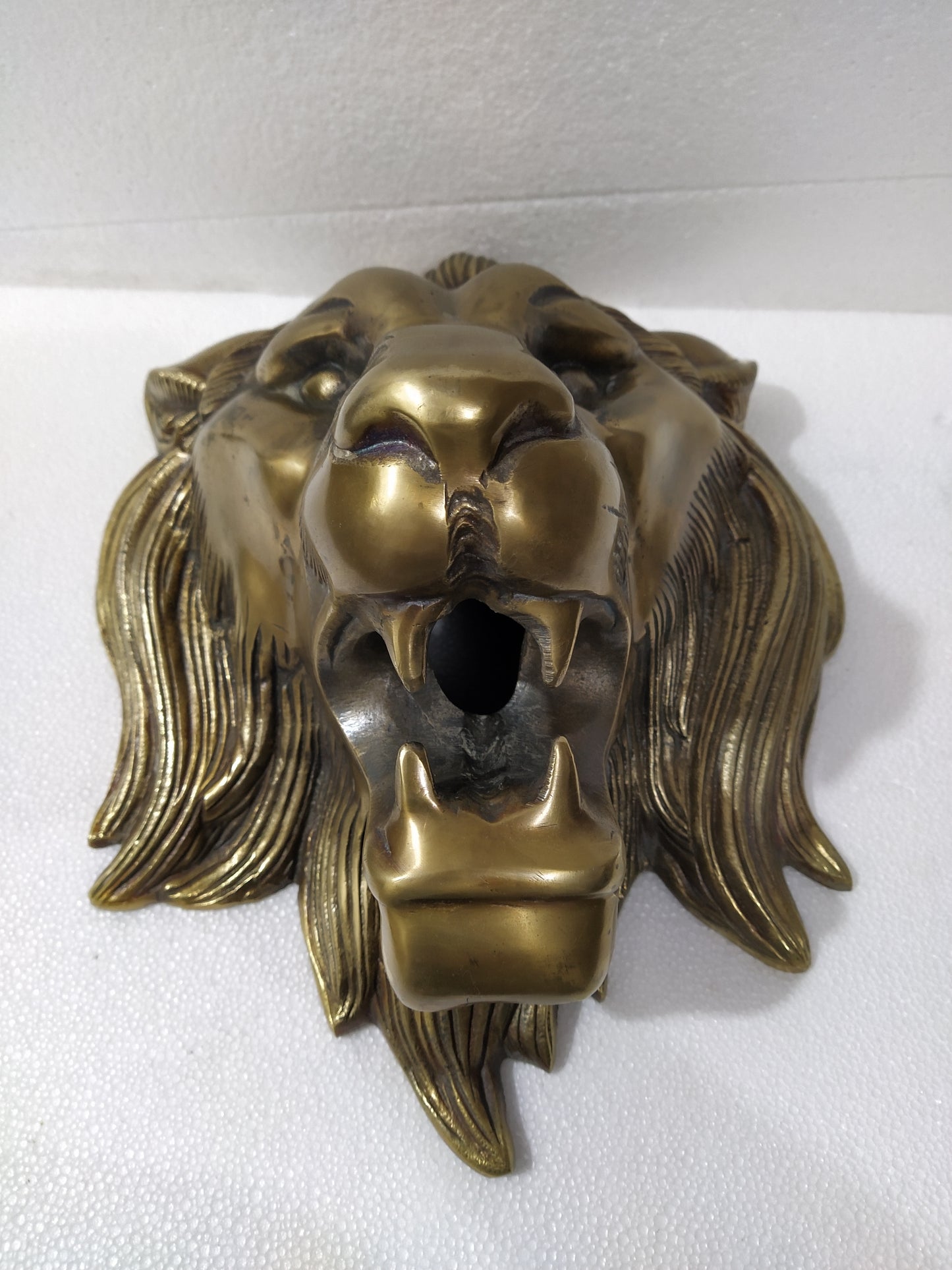 Imperial Roar – Aluminum Lion Head Wall Sculpture