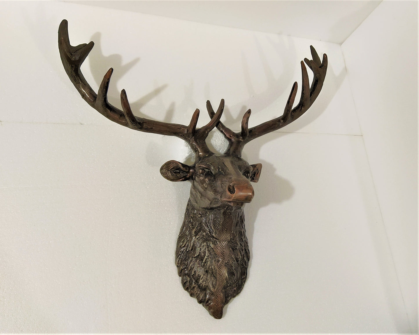 Wildlife Wall Accent – Handcrafted Aluminum Deer Head Sculpture ,  Decorative Deer Wall Mount for Home & Office