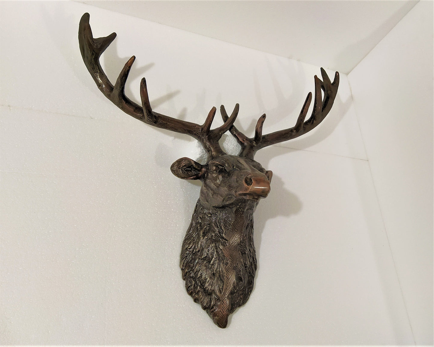 Wildlife Wall Accent – Handcrafted Aluminum Deer Head Sculpture ,  Decorative Deer Wall Mount for Home & Office
