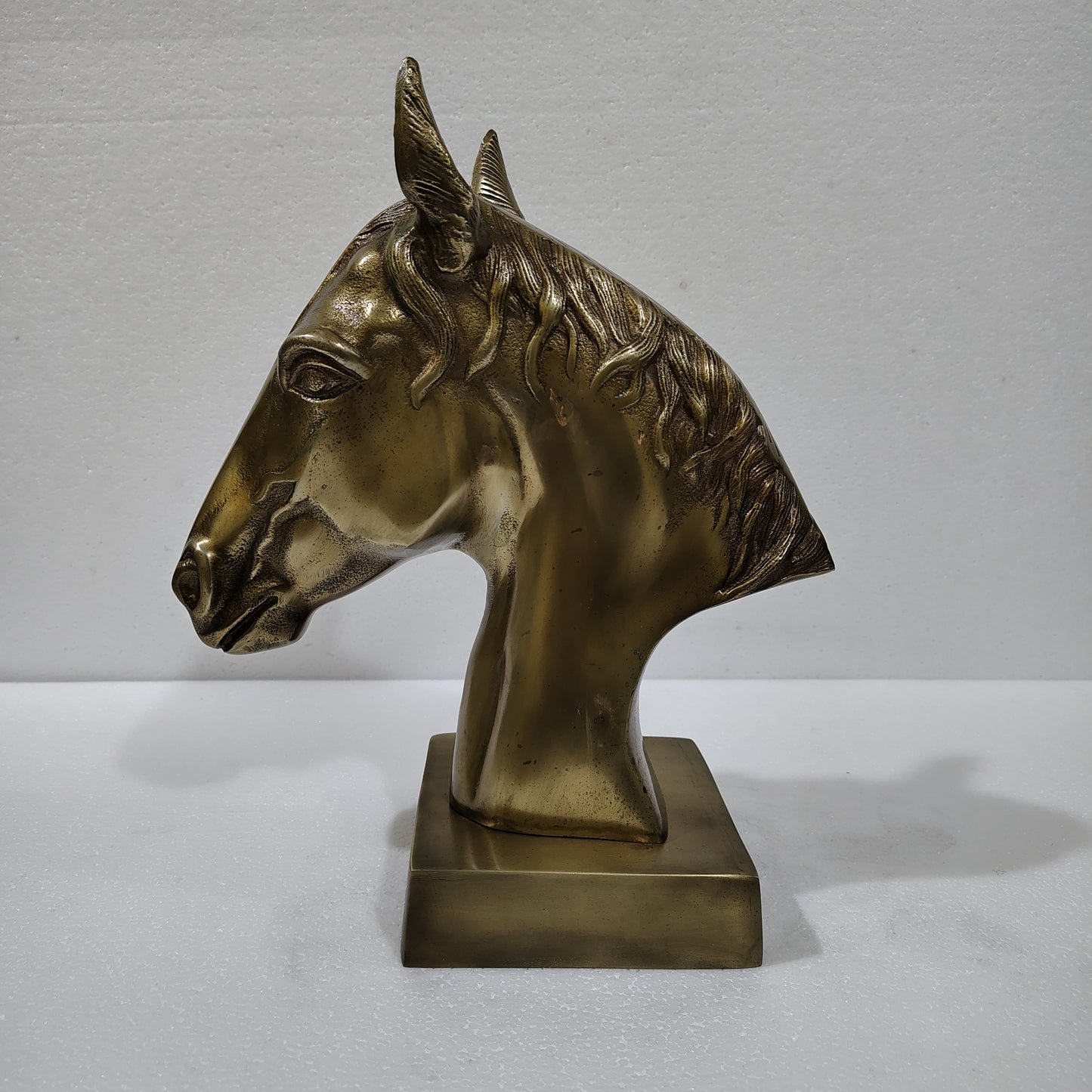 Majestic Equine Elegance – Trio of Noble Aluminum Horse Head Sculptures Table Top Figurines