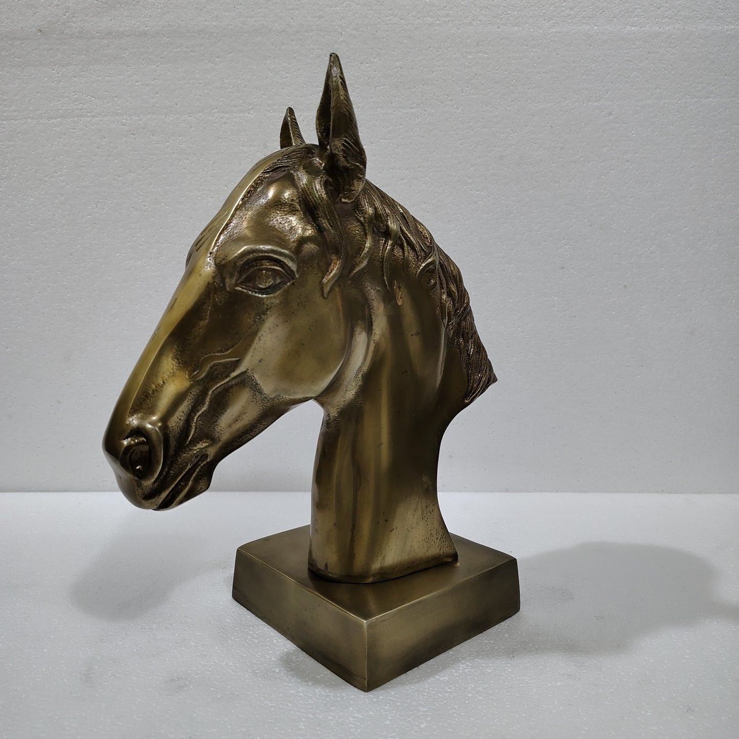Majestic Equine Elegance – Trio of Noble Aluminum Horse Head Sculptures Table Top Figurines