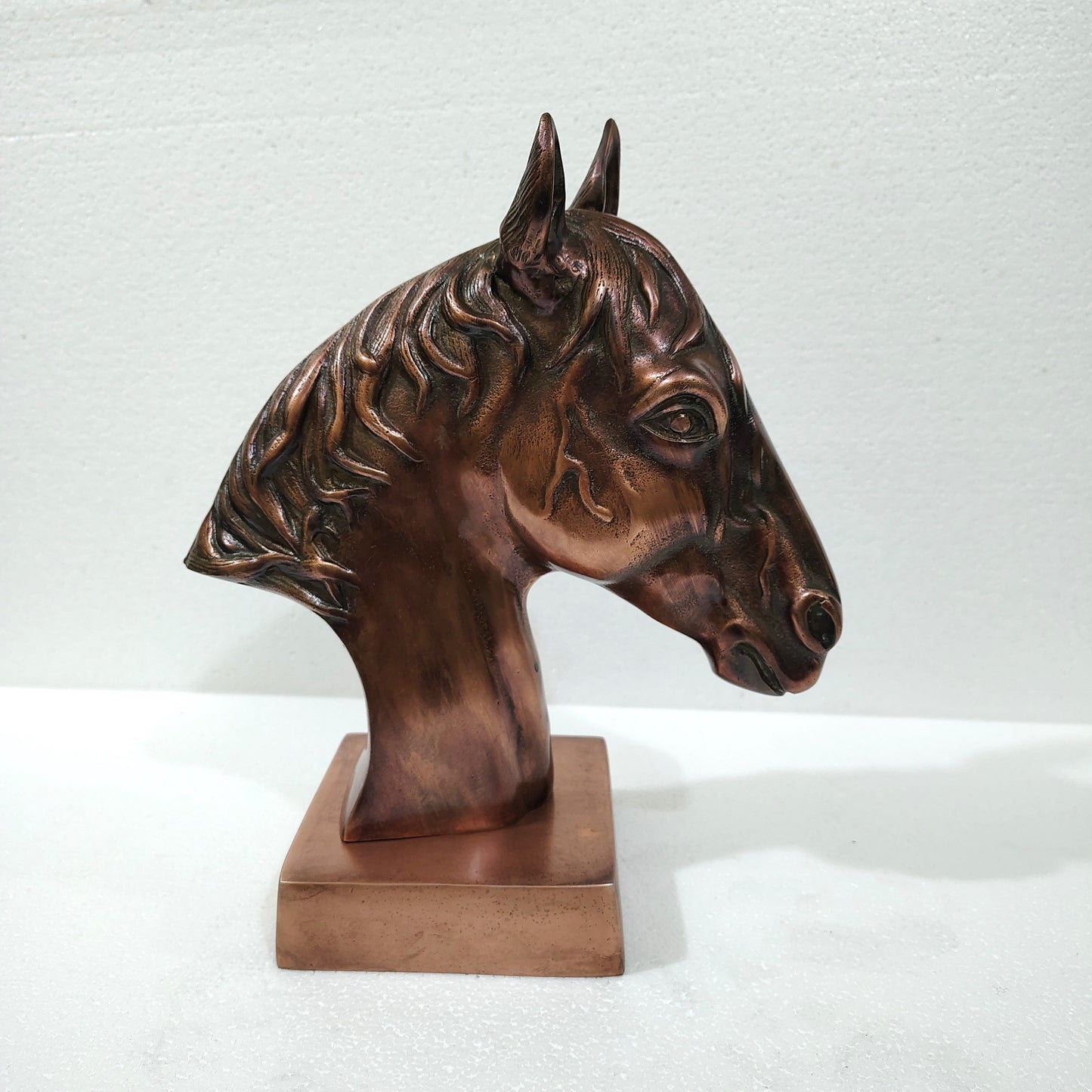 Majestic Equine Elegance – Trio of Noble Aluminum Horse Head Sculptures Table Top Figurines