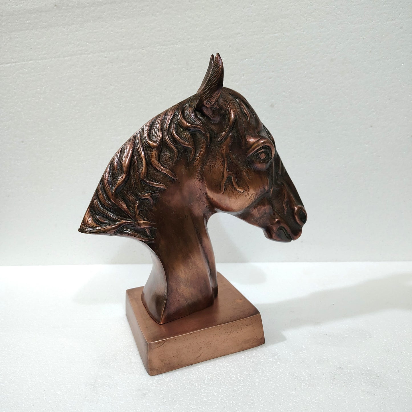 Majestic Equine Elegance – Trio of Noble Aluminum Horse Head Sculptures Table Top Figurines