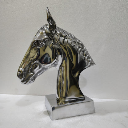 Majestic Equine Elegance – Trio of Noble Aluminum Horse Head Sculptures Table Top Figurines