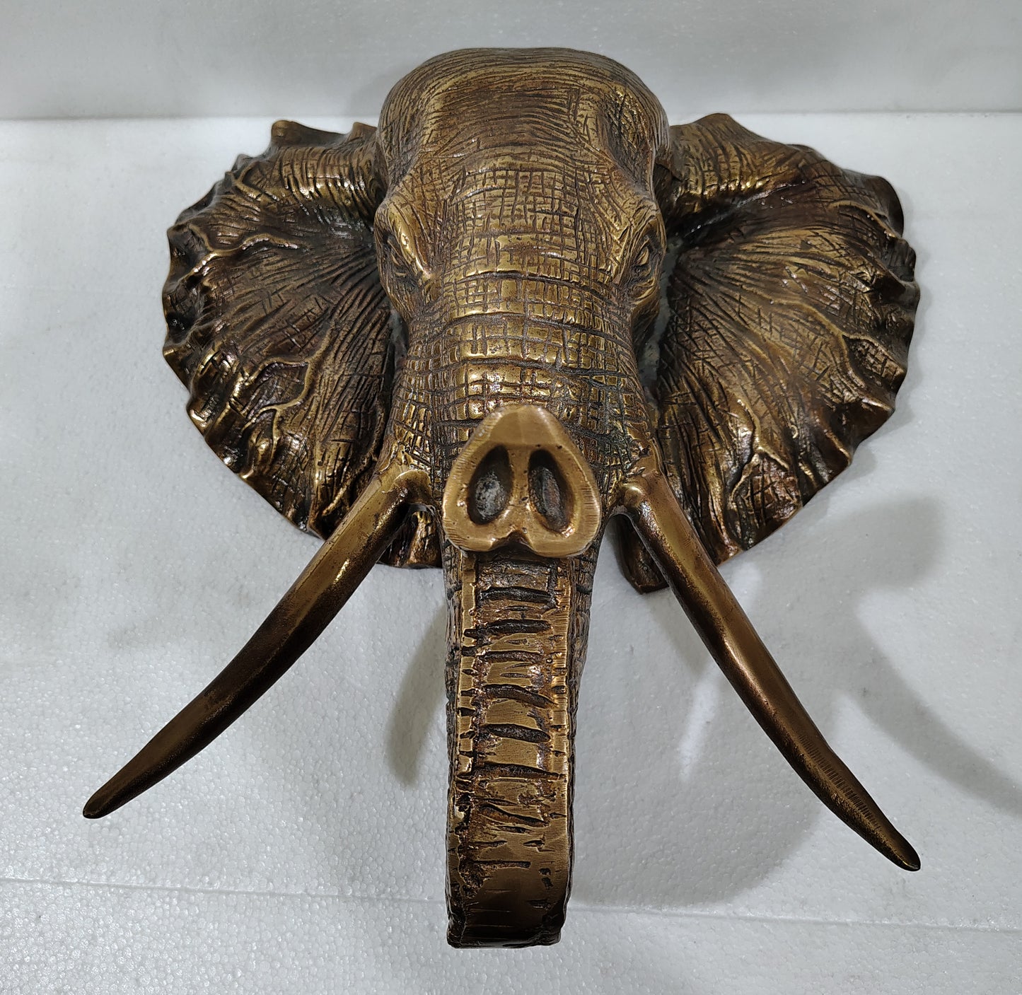 Majestic March: Elephant Aluminum Wall Hanging for Timeless Elegance