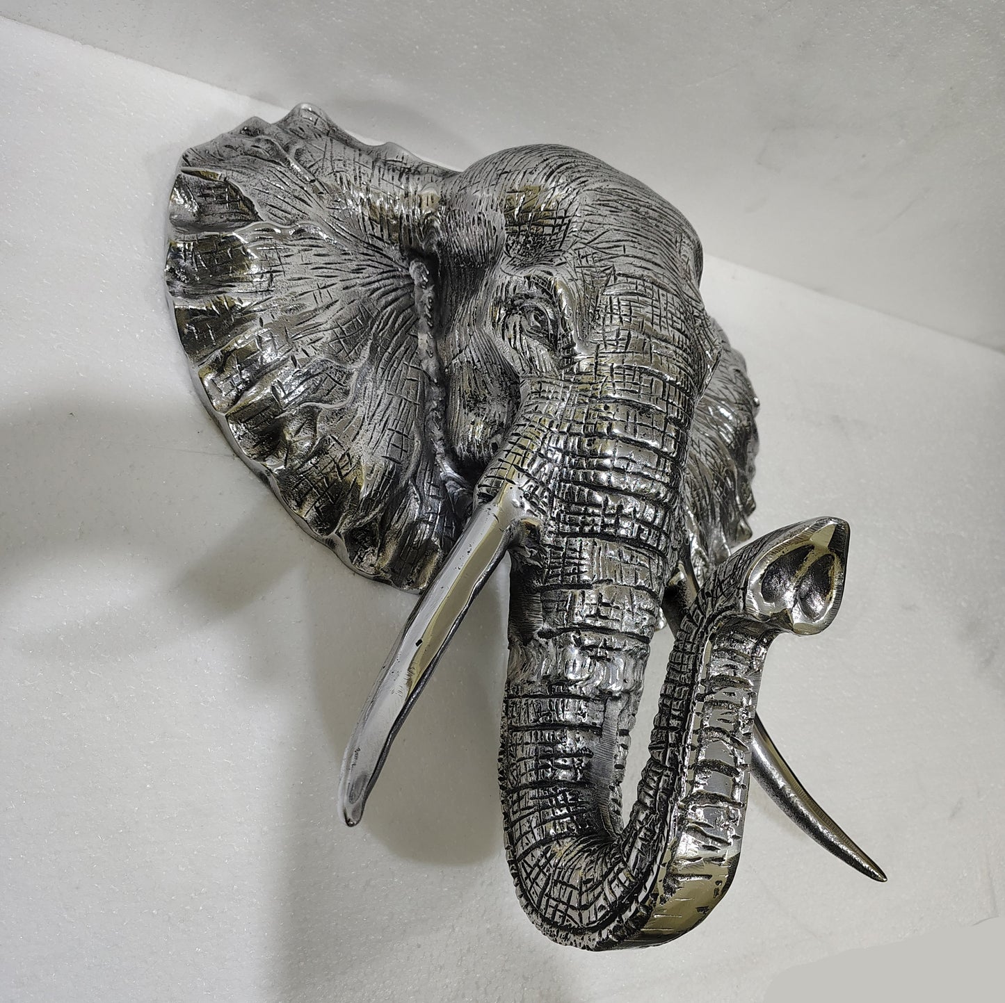 Majestic March: Elephant Aluminum Wall Hanging for Timeless Elegance